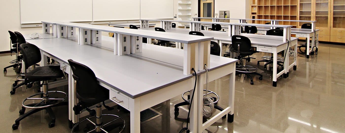 Custom connectivity solutions for your lab space